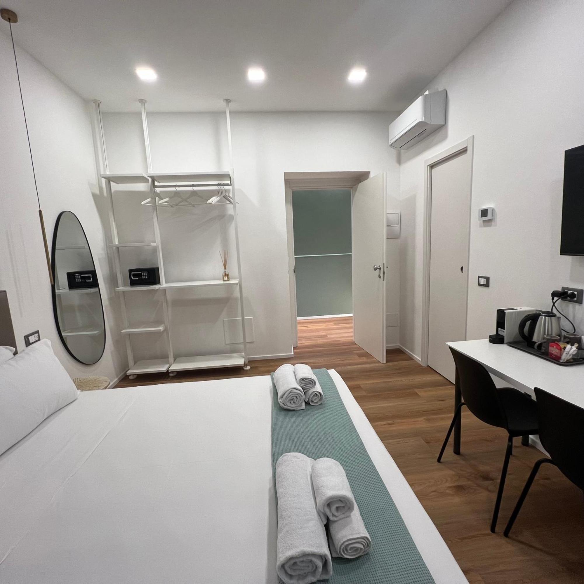Sunrise Rooms La Spezia Esterno foto