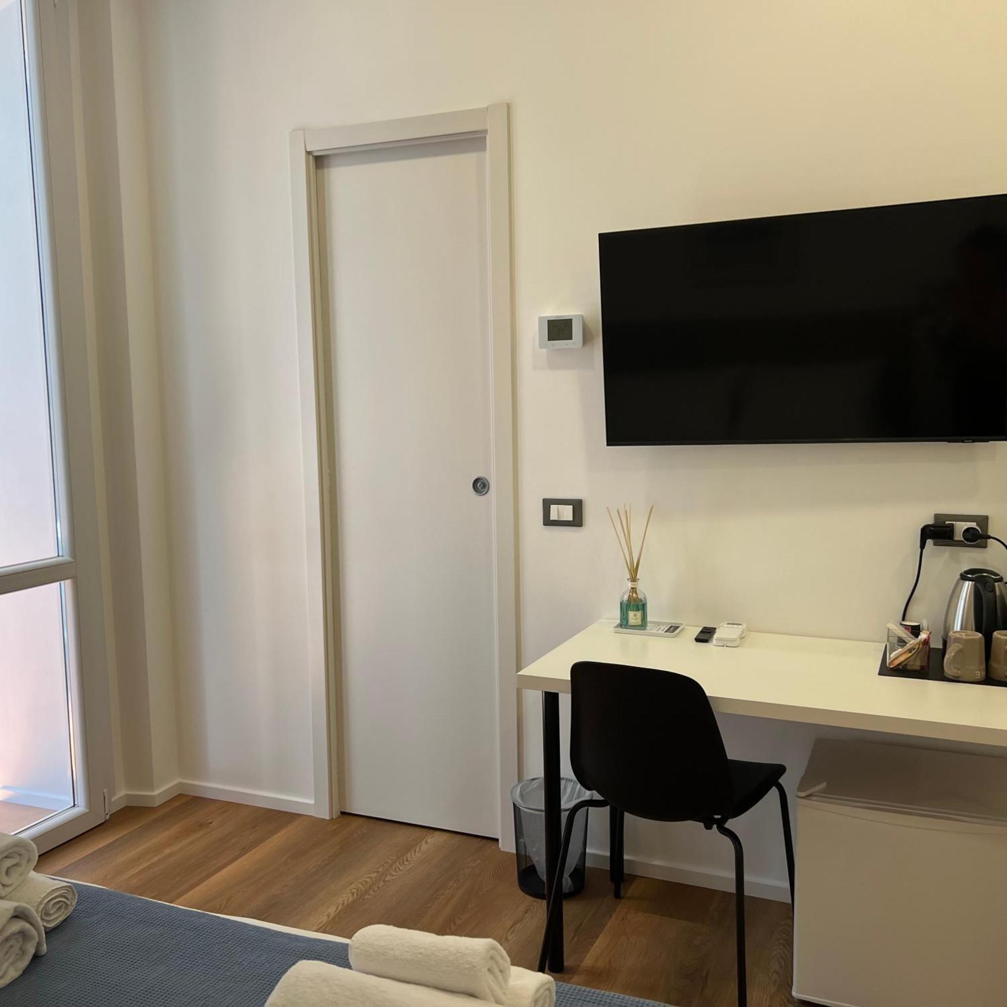 Sunrise Rooms La Spezia Esterno foto