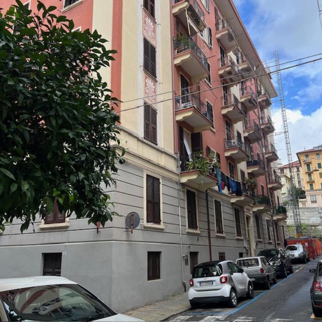 Sunrise Rooms La Spezia Esterno foto